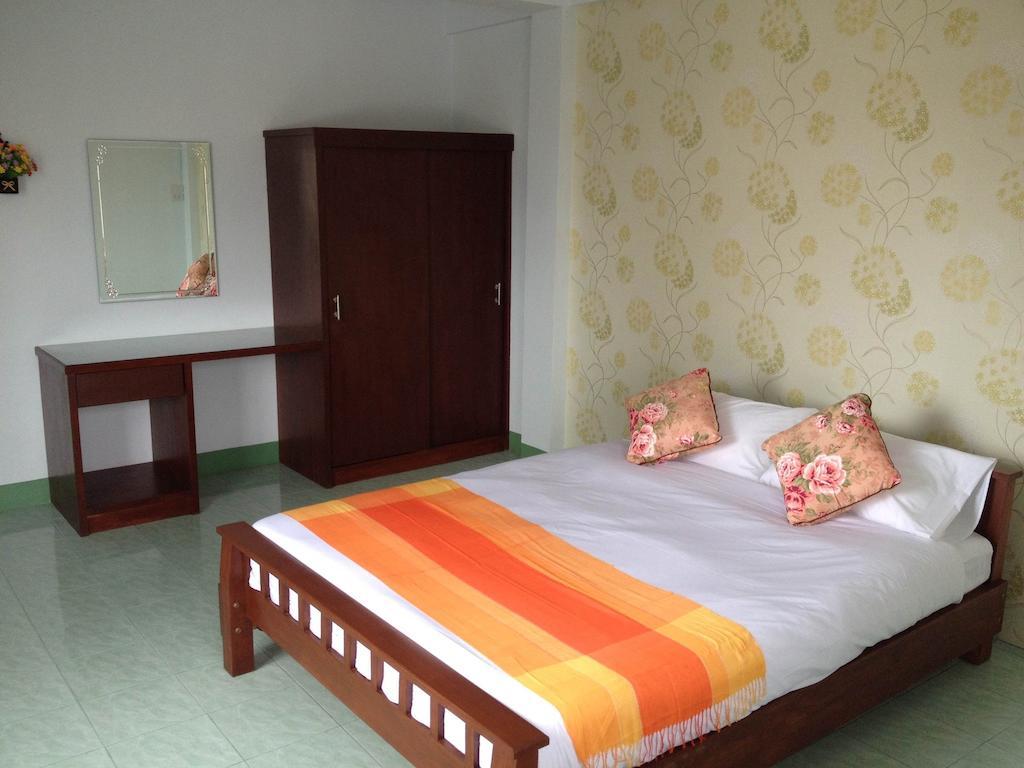 Ferienwohnung Baan Mitreejit Surat Thani Zimmer foto